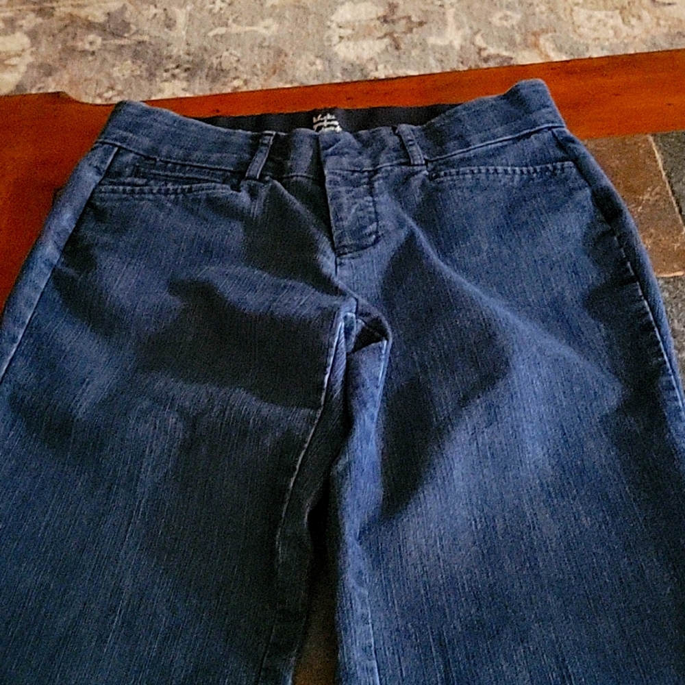 Dockers size 5 wide leg dress jean.